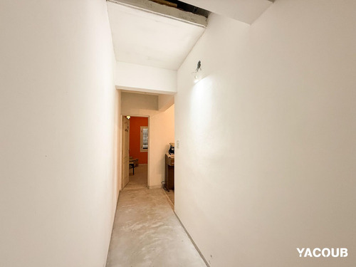 Casa En Venta - 5 Dormitorios 3 Baños - Villa Elvira