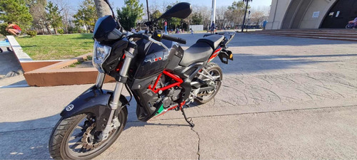 Imagen 1 de 7 de Benelli Tnt25