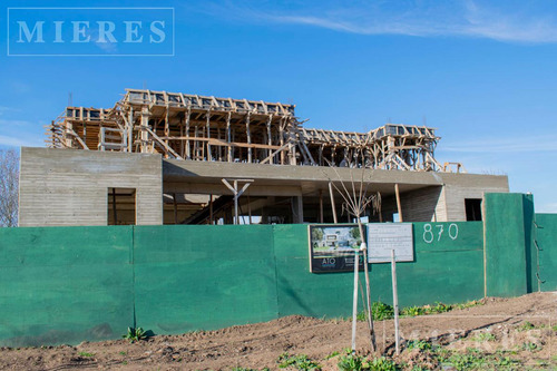 Casa En Venta En Construcción En Pilará