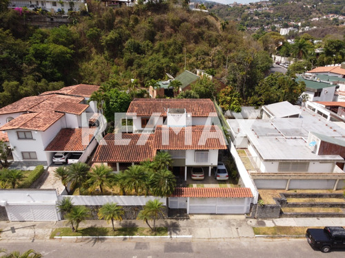 Se Vende Casa En Urbanización Caurimare Municipio Baruta 600m2