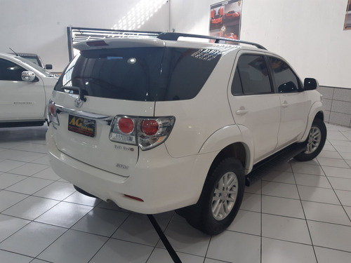 Toyota Hilux Sw4 2014/2014 Branca 7 Lug Die Aut Top Couro