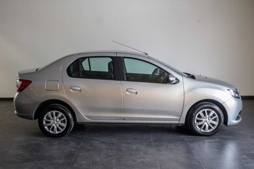 Imagen 4 de 14 de Renault Logan 1.6 Expression 85cv Nac 2017 Ab461