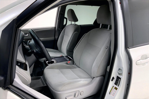Imagen 18 de 25 de Toyota Sienna 5 Pts Xle, Ta, Ba, Bl, Consola En Toldo, Ra-