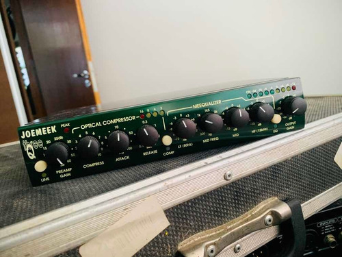 Pré Amplificador Joemeek Three Q