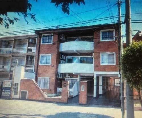 Imagen 9 de 14 de Excelente Departamento Permuta En Villa Luzuriaga 4 Ambientes Living Comedor Playroom