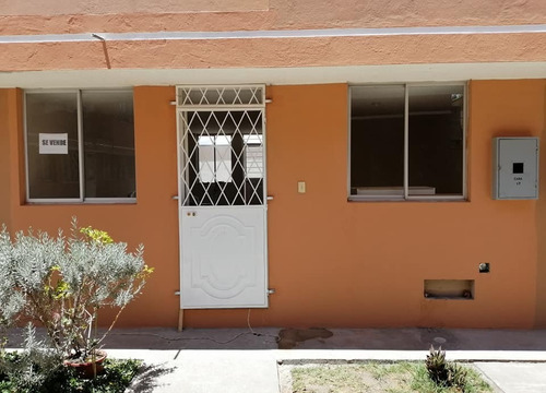 Imagen 2 de 13 de Casa 3 Pisos En Conjunto