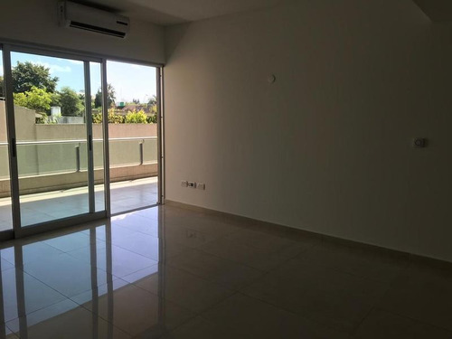 Imagen 11 de 27 de Departamento A La Venta De Gran Categoría De 2 Ambientes En La Mejor Calle De Adrogué