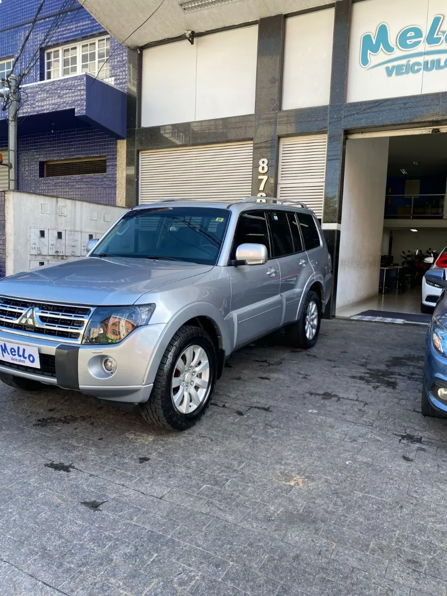 Mitsubishi Pajero Full 3.2 Hpe Aut. 5p