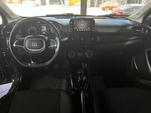 Fiat Cronos 1.3 Drive Flex 4p