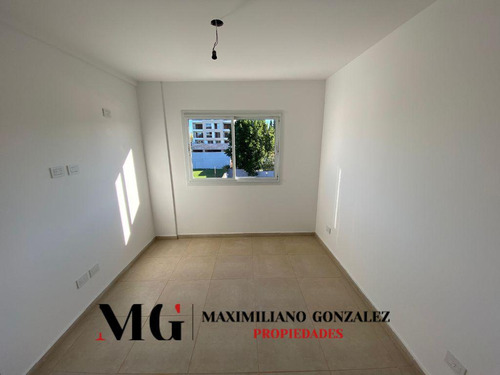Departamento En Venta, 2 Ambientes - Ezeiza