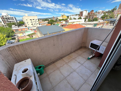 Departamento En Venta - 2 Dormitorios C/ Cochera - Amenities