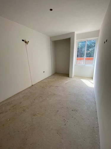 Imagen 11 de 12 de Venta Town House Resid. Terraza Camoruco, Valencia