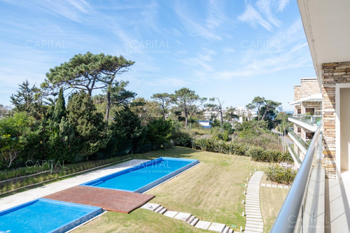 Apartamento A Estrenar En Zona Jardín  Playa Brava Punta Del Este