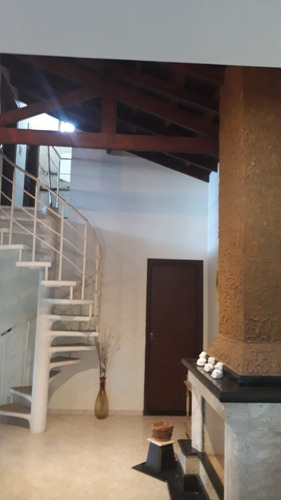 Imagem 9 de 26 de Chácara 300m2 4 Dorms, 2 Suítes, Sala 5 Ambientes,3 Vagas Cobertas 2 Descobertas,piscina,churrasqueira,forno De Pizza - Ch00020 - 67808920