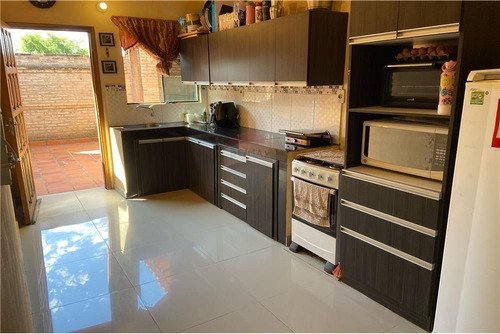 Vendo Hermosa Casa En Mariano Roque Alonso