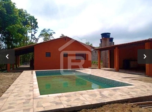 Imagem 3 de 15 de Chácara Com Piscina - 101 - 71030852