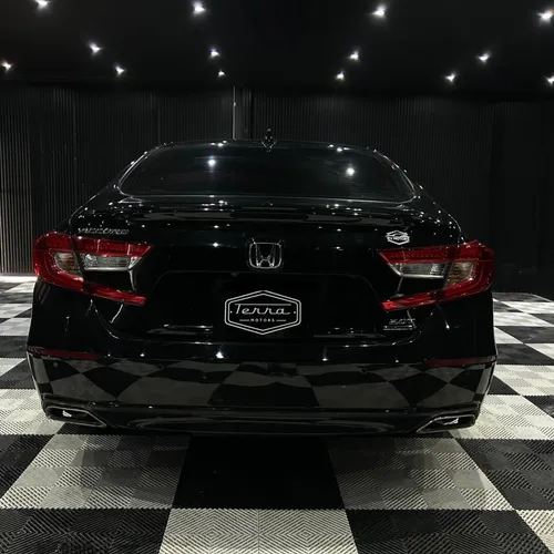 Honda Accord 2.0 Touring At