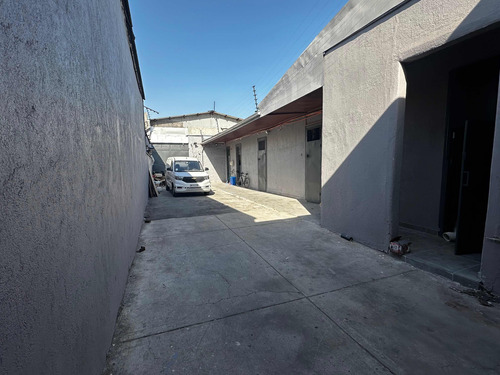 Propiedad Comercial Con Bodega Santiago Centro