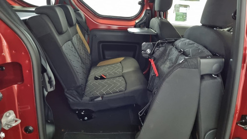 Imagen 18 de 25 de Renault Kangoo Stepway Full Full 1.6 0km 2023 Stoc (LG)