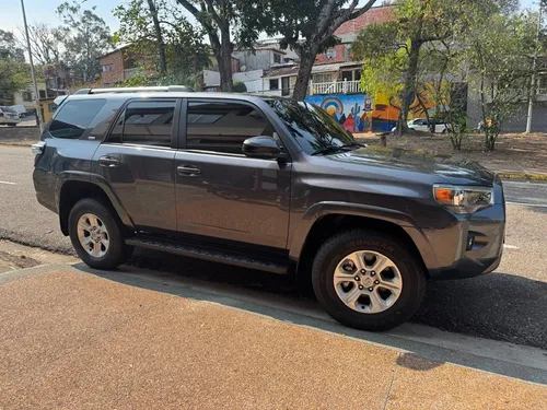 Toyota 4runner Sr5 4x4
