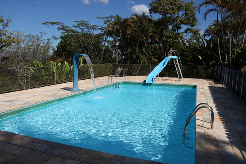 Casa 4 Quartos Sendo 3 Suites E 6 Banheiros
