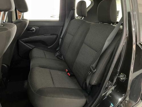 Imagem 9 de 15 de Nissan Livina S 2014