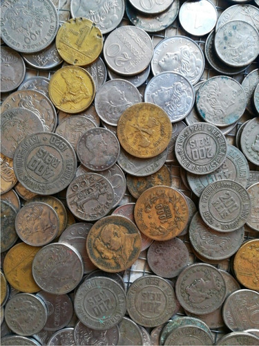 Imagem 9 de 10 de 500gr De Moedas Antigas Não Garimpadas. Raras.