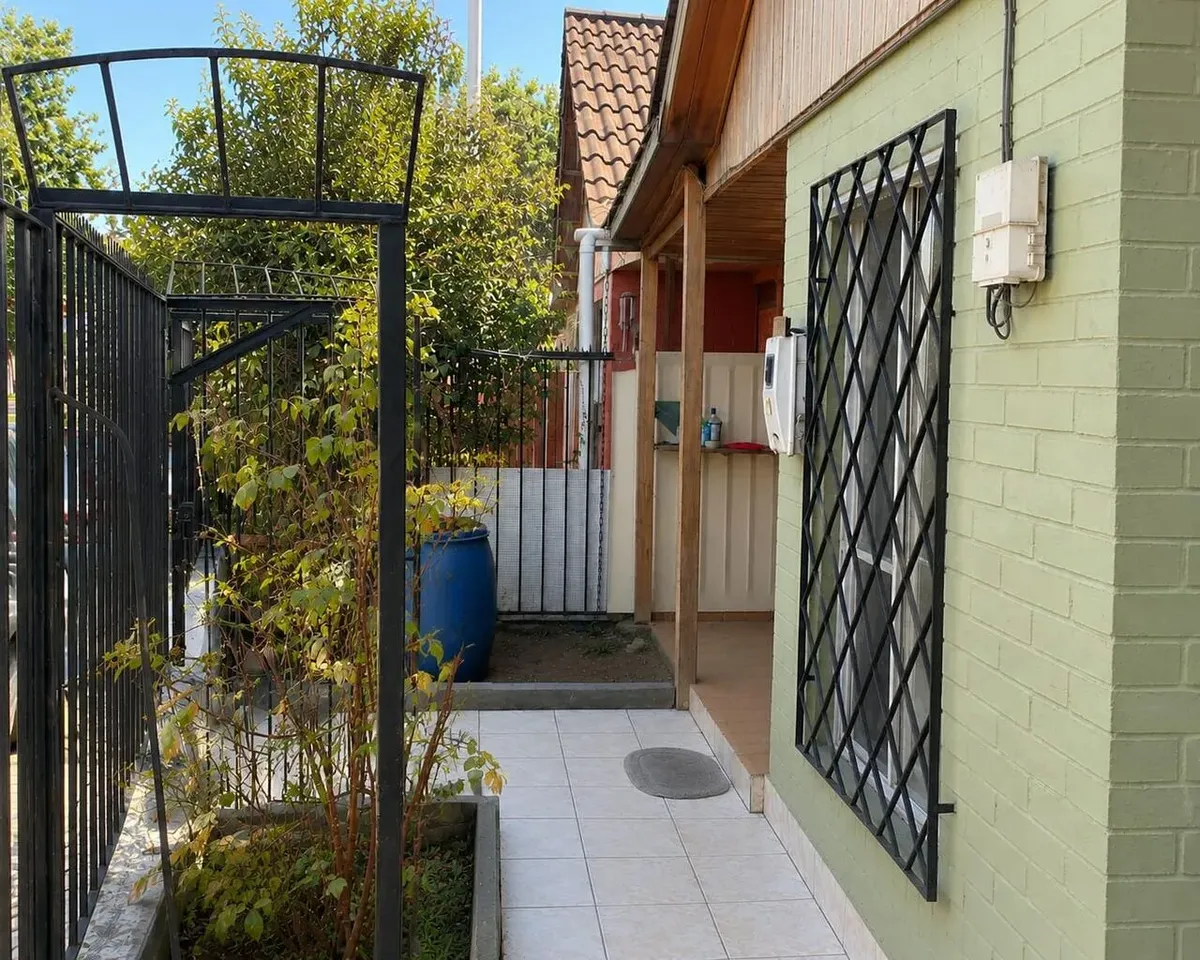 Imagen 2 de 21 de Casa En Venta A Pasos De Avenida Principal Ciudad Satelite