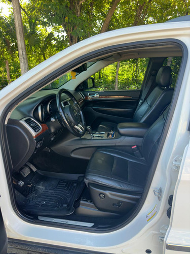 Jeep Grand Cherokee Limited V6 4x2 At