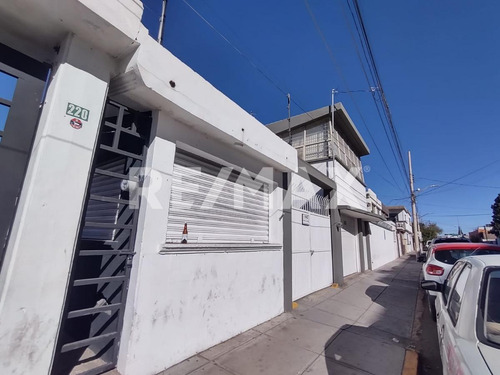 Imagen 29 de 30 de Casa Comercial En Renta Usos Múltiples - (2)