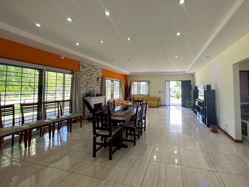Quinta En Venta En Viejos Ombues