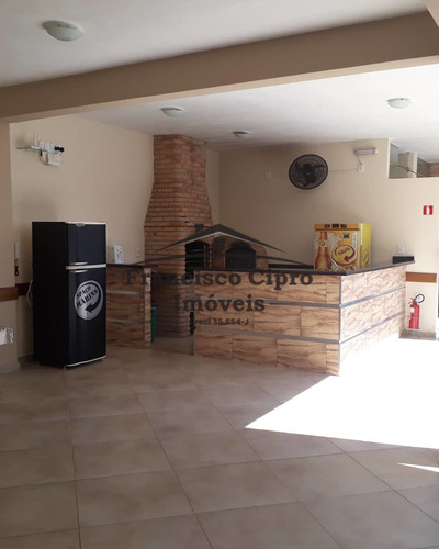 Casa Térrea À Venda Em Guaratinguetá/sp - Cs458