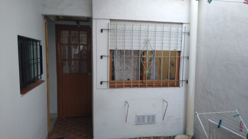 Imagen 2 de 18 de Ph Interno En Venta En Merlo Centro 2 Amb.
