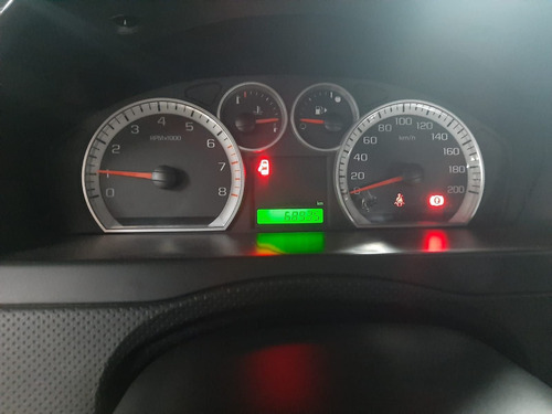 Imagen 11 de 14 de Chevrolet Aveo 2018 1.6 Ls Mt