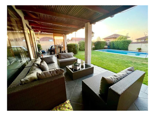 Imagen 6 de 20 de Casa En Venta De 4 Dorm. En Peñalolén