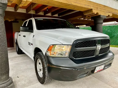 Dodge Ram 1500 5.7 Pickup Quad Cab Slt Aa 4x4 At