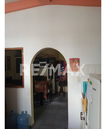 Imagen 8 de 12 de Se Vende Pequeño Edificio Sector Centro Viento Colao