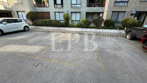 Se Vende Amplio Departamento 2d 1b En Sector Residencial