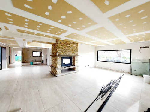 Imagen 9 de 19 de Excelente Casa En Venta. Unica! Vista Al Golf. Haras Santa M