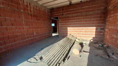 Oportunidad! Casa 2 Dormitorios A Terminar En Tierra De Sueños 3