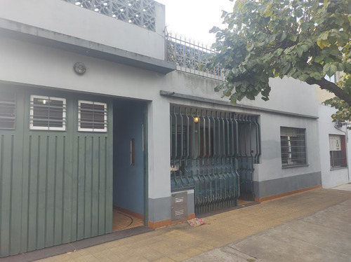 Casa 4 Ambientes Con Cochera