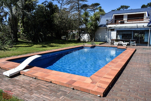 Casa En Punta Del Este , Playa Mansa - Ref: 13492