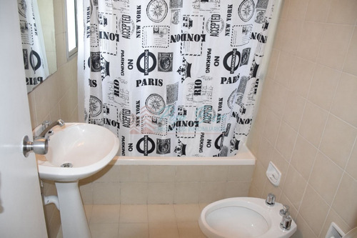 Apartamento En Brava, 2 Dormitorios *- Ref: 1116