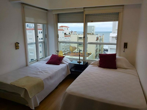 Apartamento En Peninsula Con Vista A La Brava - Consulte !!!!!- Ref: 3746