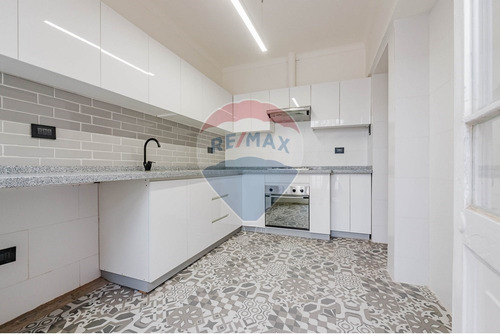 Casa Con Uso Habitacional Y Comercial En Ñuñoa