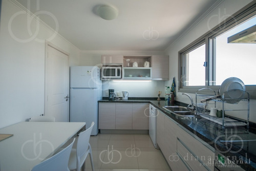 Imagen 7 de 26 de Apartamento En Mansa, 3 Dormitorios En Edificio Con Servicios. Punta Del Este