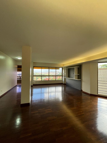 Apartamento En Venta 160 M2 - Urb. La Tahona