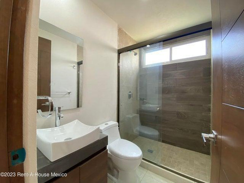 Casa En Venta En Metepec San Salvador Tizatlalli Gis 24-1104