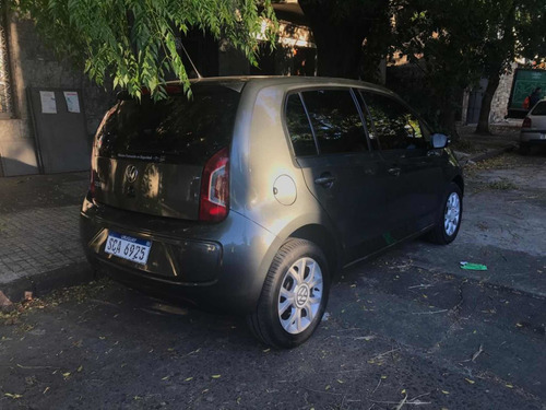 Volkswagen Up! 2016 1.0 High Up! 75cv