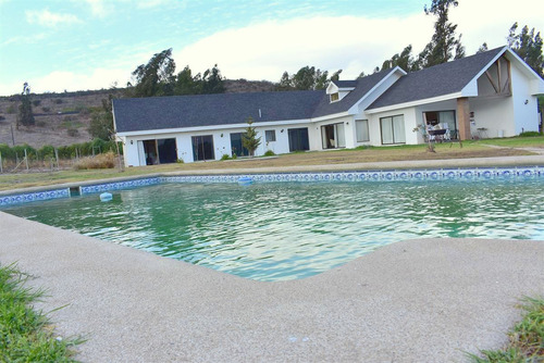 Casa En Venta En Melipilla